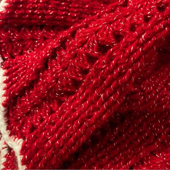 red crochet skirt - Picture 3 of 4